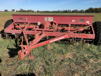 International 511 Combine 24 run