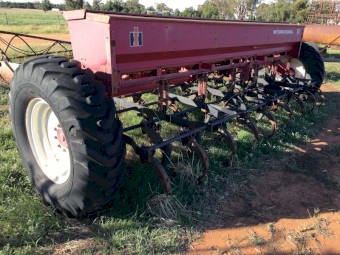 International 511 Combine 24 run