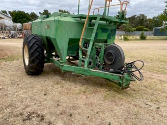 Smale Multi Airseeder