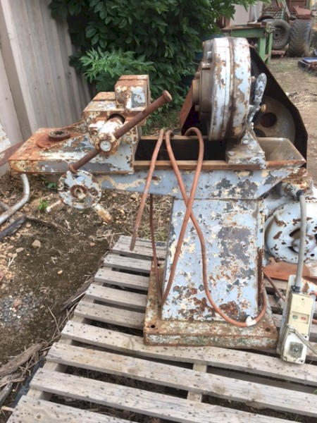 Old Threading Machine