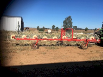 Enorossi RT9 Wheel Hay Rake