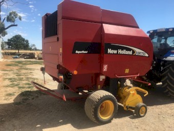 2005 New Holland BR750 Baler