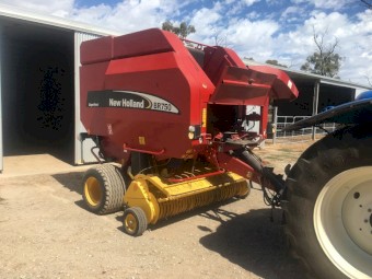 2005 New Holland BR750 Baler