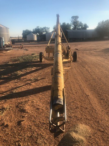 Keogh 45' x 9'  auger