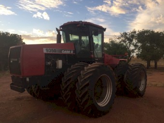 Case IH 9350 Tractor