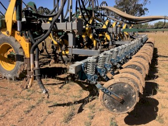 Simplicity 305 Air Seeder