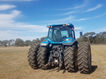 1998 Ford NH 8970 Tractor