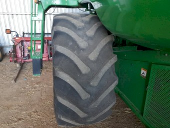 John Deere 9660 STS Header with 30ft Draper Front & Trailer