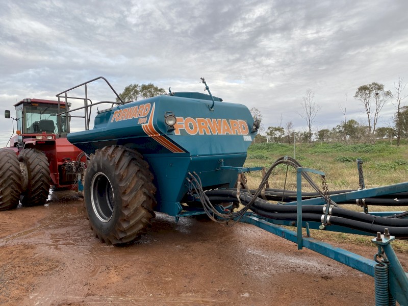 2005 Forward 46ft Airseeder 7000lt Cart