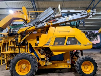 Gregoire G140  Grape Harvester, bins and pruning saws
