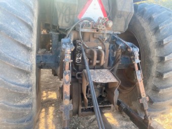 Case International 7120 Magnum with fel Loader 180hp