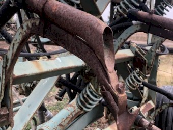 36ft John Shearer  4150 cultivator bar