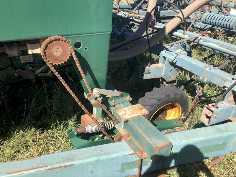 Simplicity PM 3000 Air Seeder Hopper Farm Tender