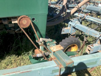 Simplicity PM 3000 Air Seeder Hopper