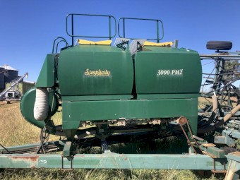 Simplicity PM 3000 Air Seeder Hopper