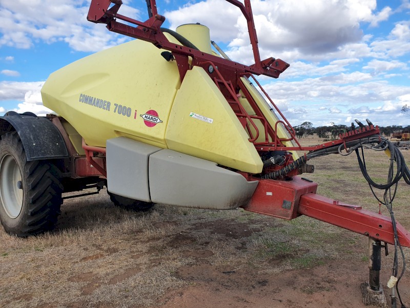 2006 Hardi Commander 7000L / 37m Boom Spray
