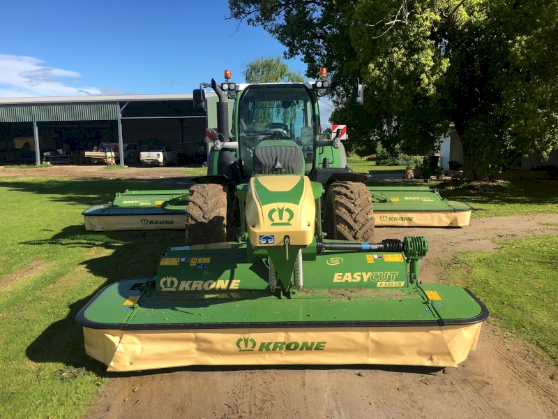 2016 Krone Easycut Butterfly Mower Conditioner Combination