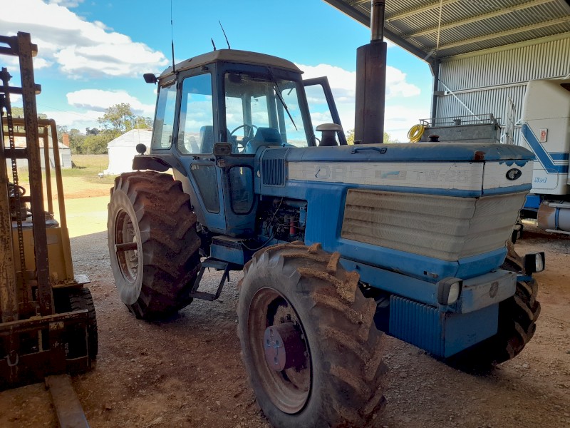 Ford TW 25 Tractor