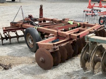 International offset disc 24 plate