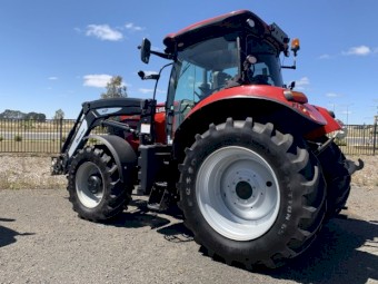 Case IH Puma 155 Tractor with Quicke Q6M Loader
