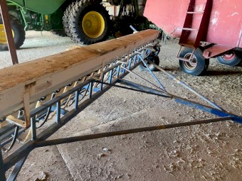 International combine, Davimac band seeder & roller