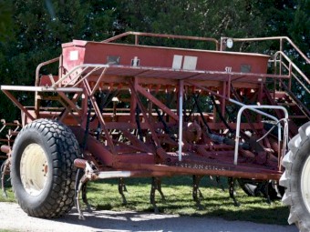 International 511 20 Run Direct Drill Combine