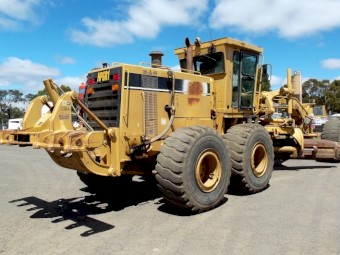Caterpillar 16H Motor Grader
