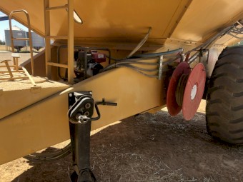 2015 Grain chaser 2315 chaser bin