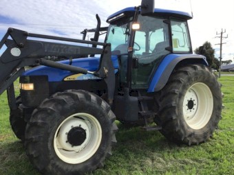 New Holland TM 140