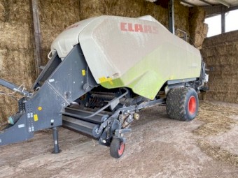 Claas Quadrant 3300