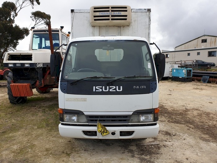 Isuzu NKR200 Medium Refrigerated Pan Tech