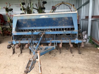 Agrowdrill 3000 Series Combine