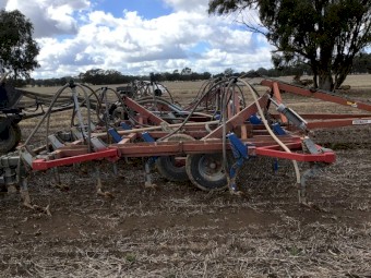 Gason 5100 and 1850 air cart