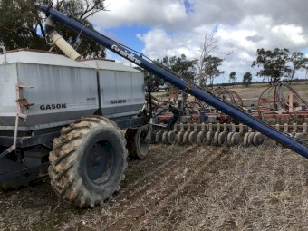 Gason 5100 and 1850 air cart