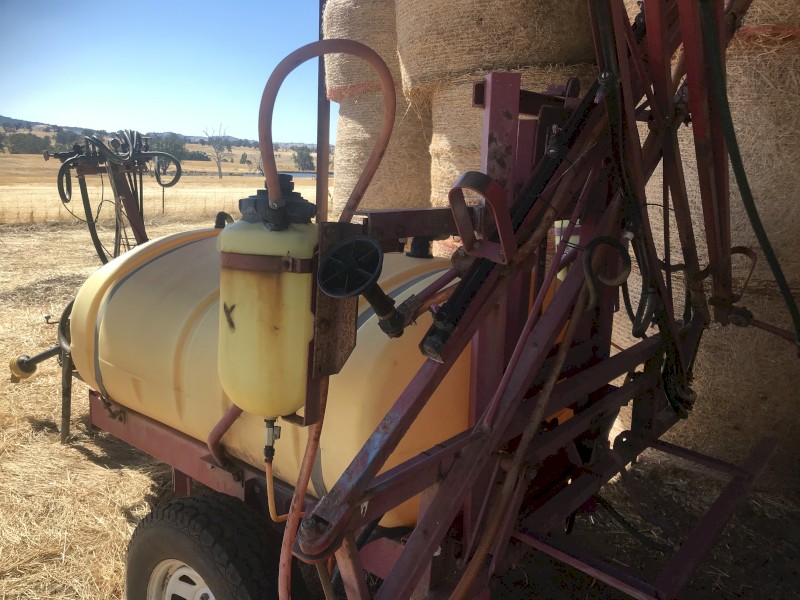 Hardi 1200lt Sprayer with 12m Boom