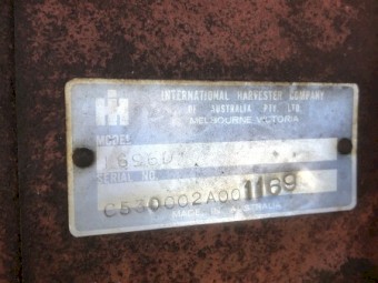 International 696 tricycle tractor