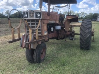 International 696 tricycle tractor
