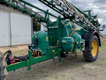 2006 Goldacres Sprayer