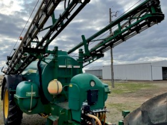 2006 Goldacres Sprayer