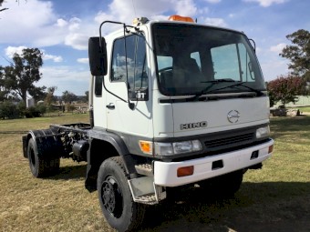 2001 Hino GT Truck