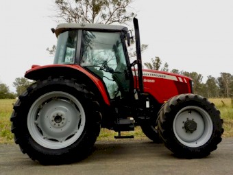 Late Model Massey Ferguson 5460 Dyna 4 Agricultural Farm Tractor 115hp