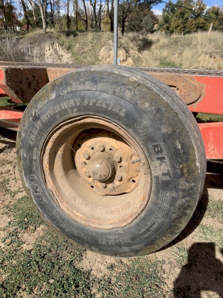 WANTED Hesston Stakmover Wheel Rms