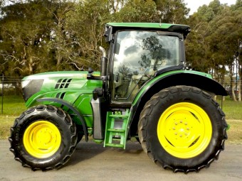 Late model 2015 John Deere 6125R 4x4 125hp Agricultural Farm Tractor