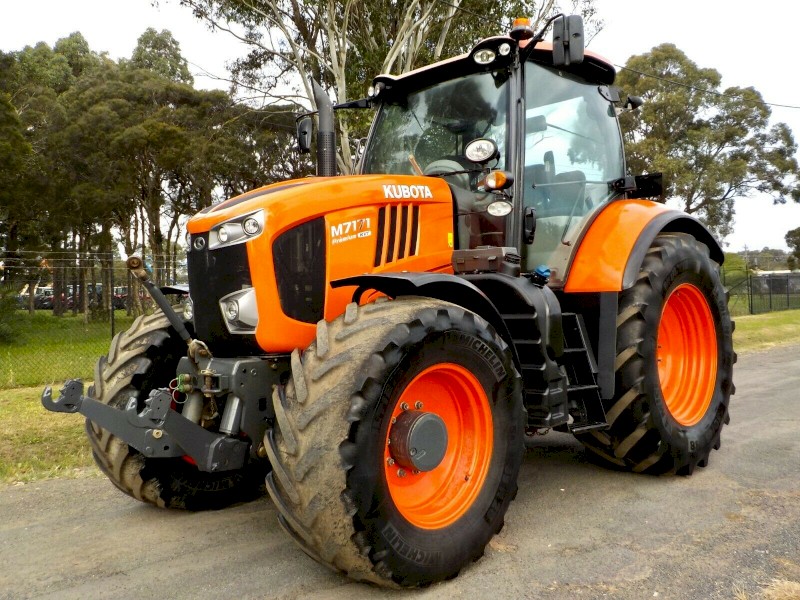 2016 Kubota M7171 Premium KVT 4x4 173hp Agricultural Farm Tractor