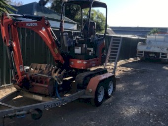 Kubota  KX018-4 ,1.8 ton Excavator on Rollmax Trailer