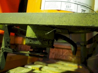 MSL 890 - MACHINNING TABLE WITH CHUCK, GEAR BOX AND SUMP PUMP