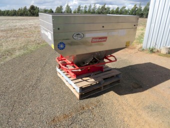 Silvan Twin Spinner Linkage Spreader