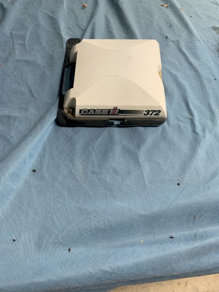 CNH 372 GPS Receiver