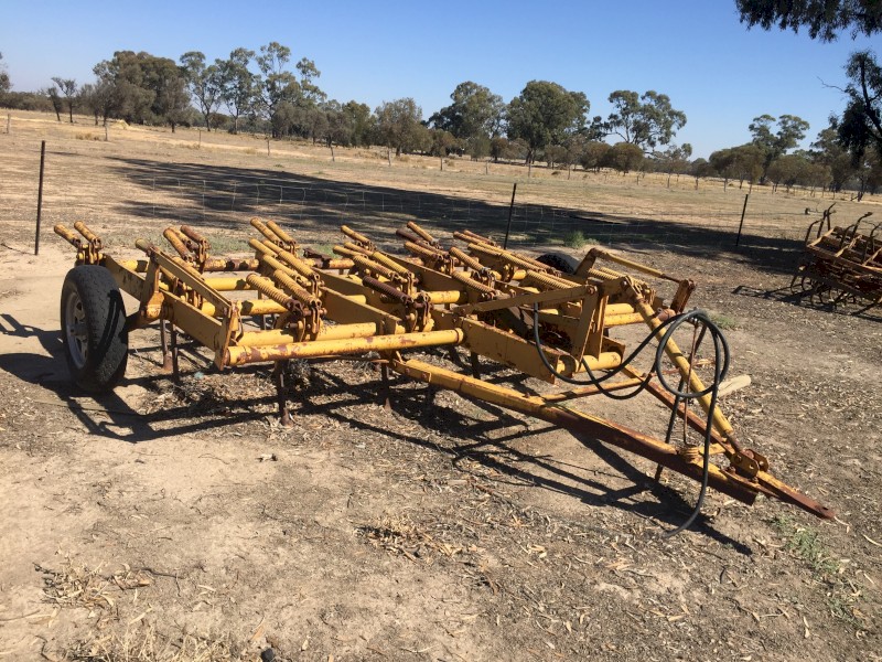 Connor Shae 21 Tyne Scarifier | Farm Tender