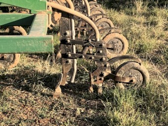 2009 12m Ausplow DBS Bar with 9000L Air Cart